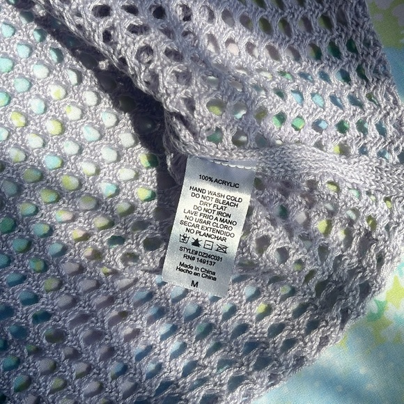 The Salty Babe | Jackie Too Open Knit Lavender Crew Neck Sweater Medium Hawaii - Picture 8 of 8